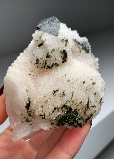 New Arrival ! Black and Green Tourmaline with Snow Albite Flower