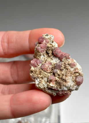 18 Pieces ! Raspberry Grossular Garnet Specimens Lot !
