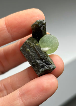 12 Pieces ! High Grade Apple Green Prehnite with Epidote Lot - From Mali