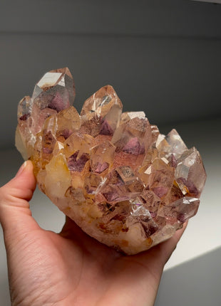 Incredible ! Sunset Quartz with Red Phantoms