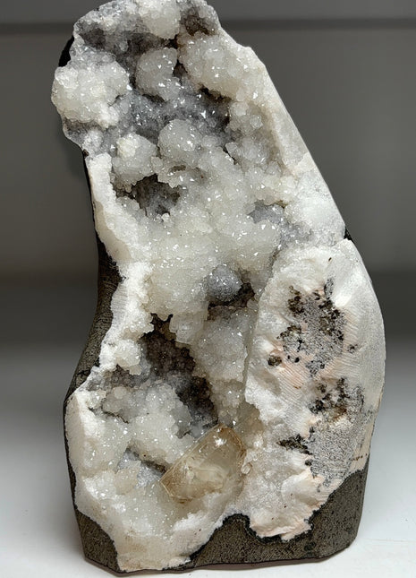 Apophyllite with Yellow Calcite Geode