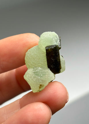 18 Pieces ! High Grade Apple Green Prehnite with Epidote Lot - From Mali