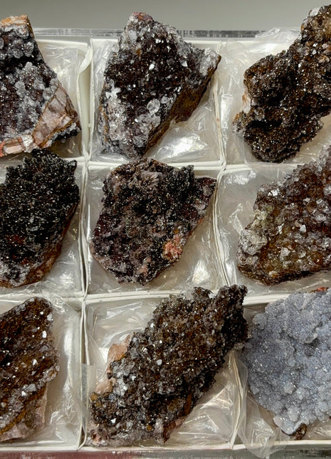 9 Pieces ! Sparkling Quartz with Manganese Oxide Specimens Lot