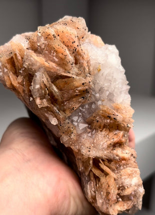 New find ! Pink Barite with Cumberland habit Quartz