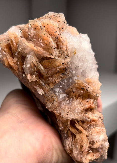 New find ! Pink Barite with Cumberland habit Quartz
