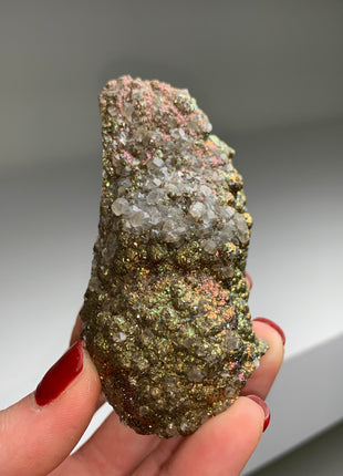 Rainbow Chalcopyrite with Calcite from Trepca mine # PM0174