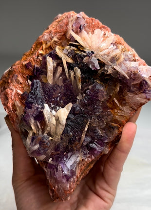 Unusual ! Purple Fluorite with Barite Flowers