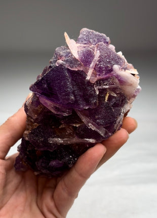 Unusual ! Octahedral Purple Fluorite with Barite