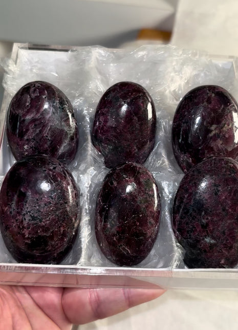 Amazing Red ! Garnet 6 Piece Lot