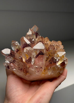 Incredible ! Sunset Quartz with Red Phantoms