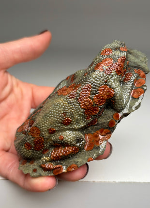 Amazing Spotted Jasper Lizard Sculpture