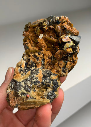 Chalcopyrite with Siderite 🌈 - Kaiwu mine