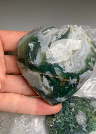 Very High Grade Moss Agate with Quartz Hearts - 4 Pieces !