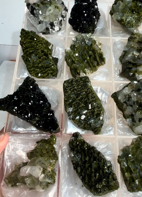 12 Pieces ! High Grade Green Epidote with Quartz Lot