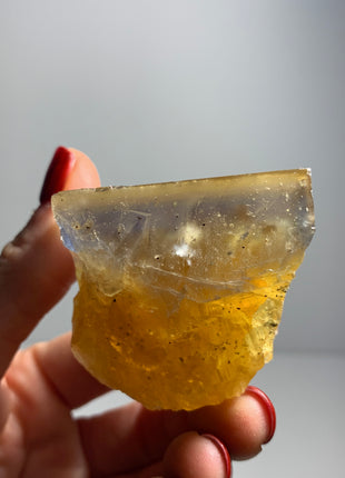 Zoning Fluorite from Valzergues, France