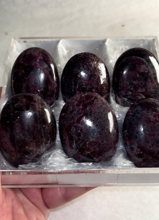 Amazing Red ! Garnet 6 Piece Lot