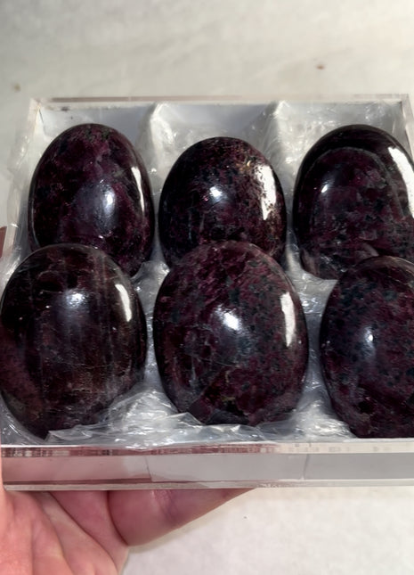 Amazing Red ! Garnet 6 Piece Lot