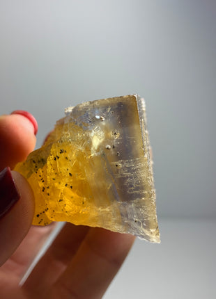 Zoning Fluorite from Valzergues, France