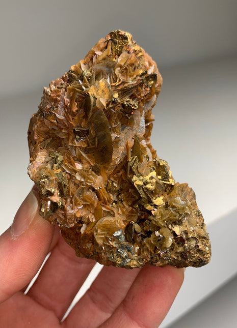 Chalcopyrite with Siderite ๐ - Kaiwu mine