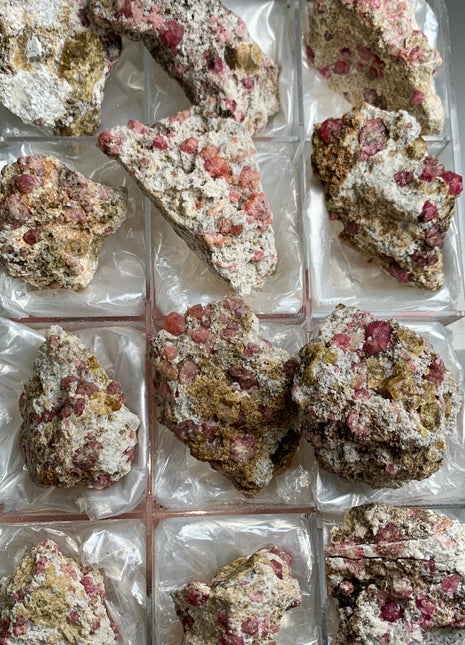 Raspberry Grossular Garnet Specimens Lot ! 12 Pieces