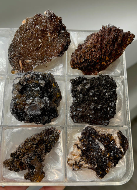 6 Pieces ! Sparkling Quartz with Manganese Oxide Specimens Lot