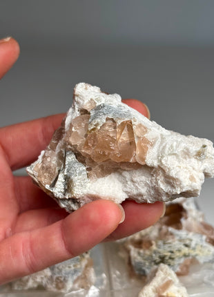 6 Pieces ! Champagne Topaz with Feldspar Lot