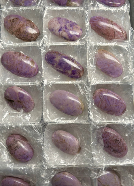 18 Pieces ! Beautiful Lavender Jade Lot