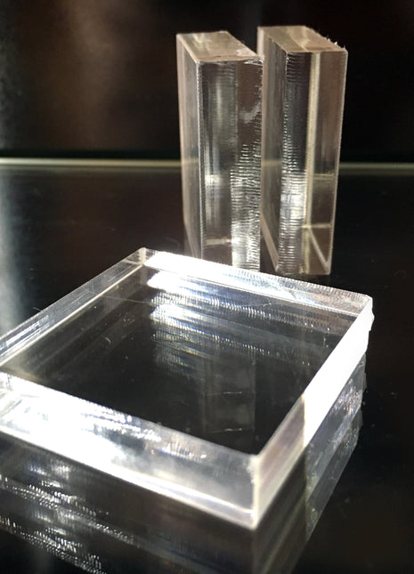40 mm x 10 mm Acrylic Mineral Display Stands Lot of 50 Pieces