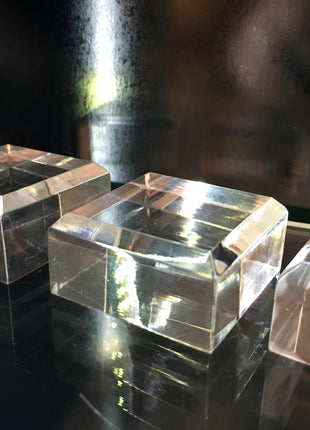 40 mm x 20 mm Acrylic Mineral Display Stands Lot of 30 Pieces