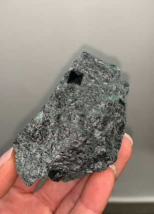 New ! Magnetite With Lustrous Biotite Lot Of 5 Pieces !