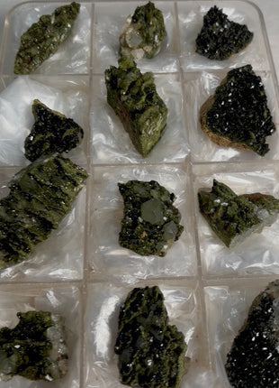 12 Pieces ! Very High Grade Forest Epidote with Quartz Lot