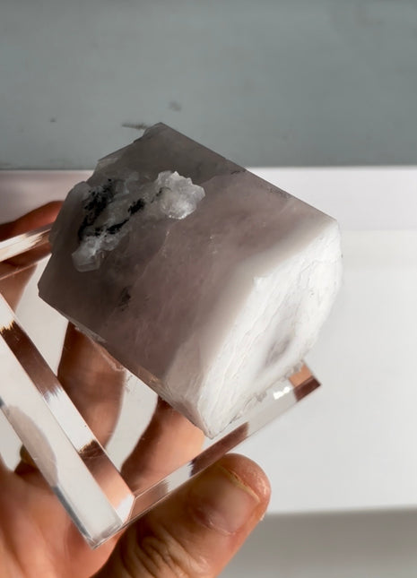 New find ! Pink Barrel Calcite PM306