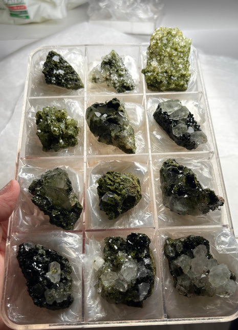 12 Pieces ! High Grade Green Epidote with Quartz Lot