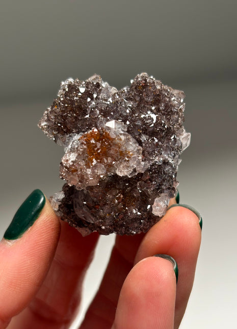 New Arrival ! Sparkling Quartz with Manganese Oxide