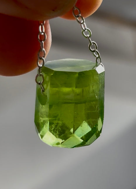 Gem ! Green Peridot Pendant PM1283