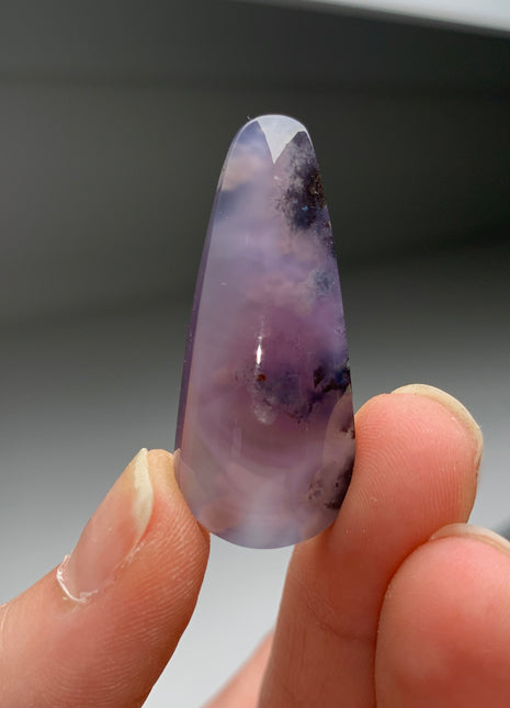 Green Moss in Purple Chalcedony !