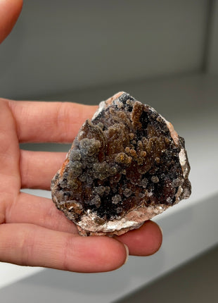 6 Pieces ! Sparkling Quartz with Manganese Oxide Specimens Lot