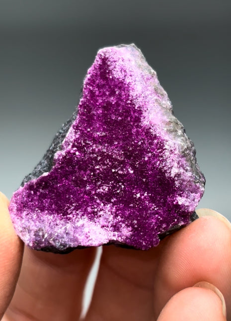 Rare ! Purple Red Kammererite Specimen