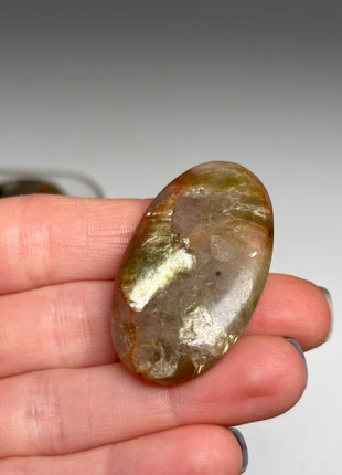 6 Piece Lot ! Golden Red Mica with Quartz