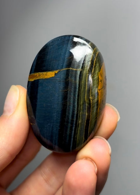 Chatoyant Blue Tiger Eye