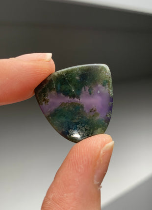 Green Moss in Purple Chalcedony !