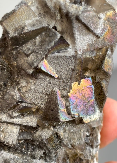 Rare ! Rainbow Fluorite PM0768 🌈
