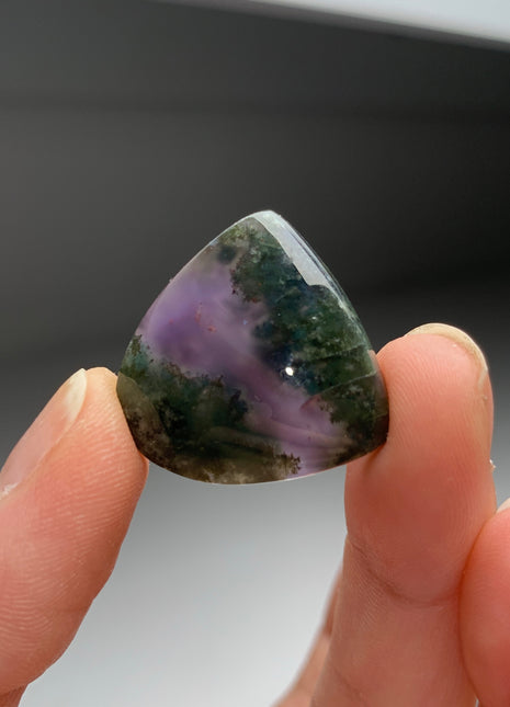 Green Moss in Purple Chalcedony !