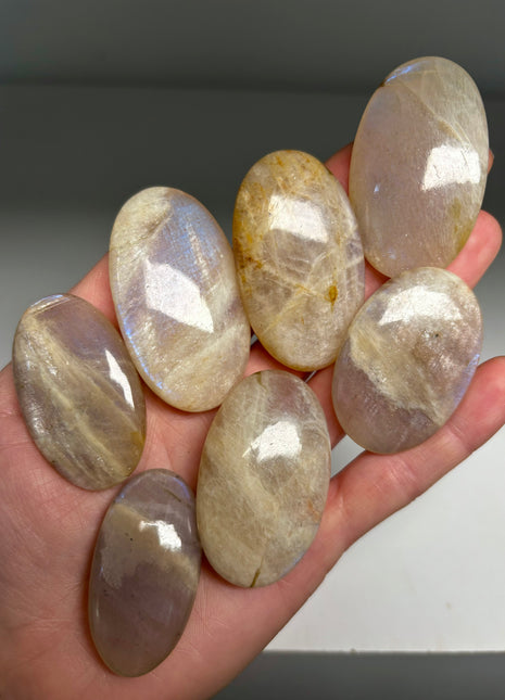 7 Pieces ! Top Grade Rainbow Moonstone Lot