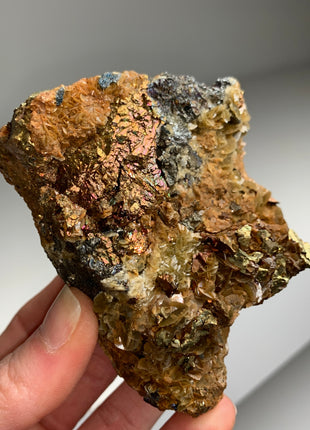 Chalcopyrite with Siderite 🌈 - Kaiwu mine