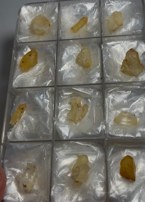 12 Pieces ! Iridescent Golden Quartz Lot from Switzerland