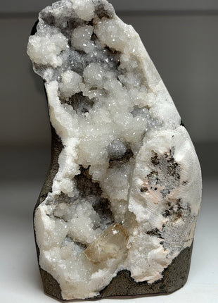 Apophyllite with Yellow Calcite Geode