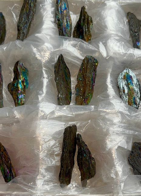 18 Pieces ! Iridescent Rainbow Hematite Lot. 1992 find