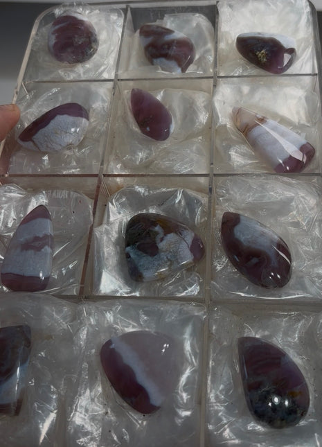 12 Pieces ! Very High Grade Lavender Agate Lot