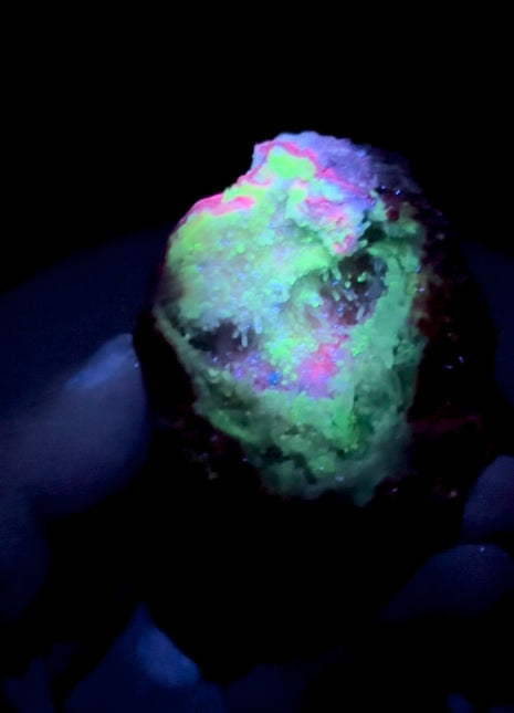 Glowing Amethyst Geode 🍉